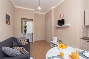 Cialdini Apartment Close to the City Center by Wonderful Italy
