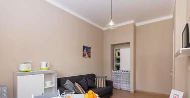 Cialdini Apartment Close to the City Center by Wonderful Italy