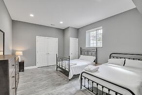 Bull Run Estate: Luxury Retreat W/ Scenic Views 6 Bedroom Home by RedA