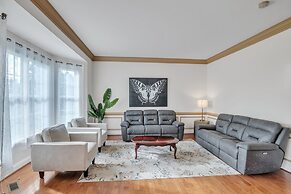 Bull Run Estate: Luxury Retreat W/ Scenic Views 6 Bedroom Home by RedA