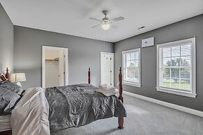 Bull Run Estate: Luxury Retreat W/ Scenic Views 6 Bedroom Home by RedA