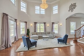 Bull Run Estate: Luxury Retreat W/ Scenic Views 6 Bedroom Home by RedA