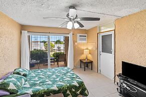 Caribbean View 1 Bedroom Condo by Redawning