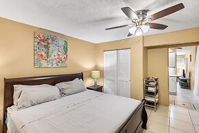 A Getaway To A Getaway 1 Bedroom Condo by RedAwning