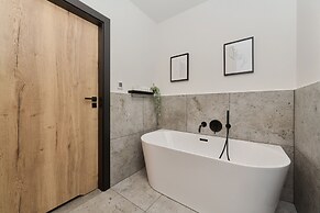 Apartments Wagrowska 12H by Renters