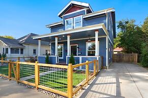 The Magnolia House in Old Town - Private Hot Tub