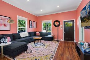 The Magnolia House in Old Town - Private Hot Tub