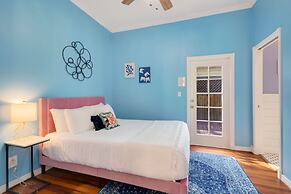 The Magnolia House in Old Town - Private Hot Tub