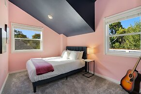 The Magnolia House in Old Town - Private Hot Tub