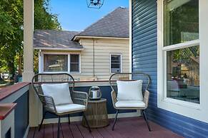 The Magnolia House in Old Town - Private Hot Tub