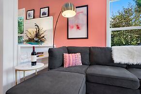 The Magnolia House in Old Town - Private Hot Tub