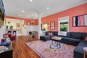 The Magnolia House in Old Town - Private Hot Tub