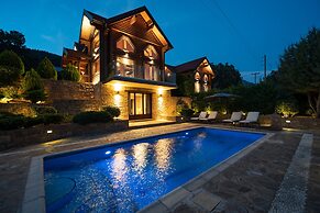 Evritos Villas & Suites with Pool