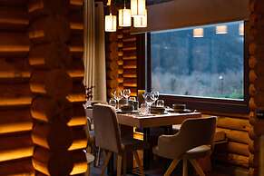 Evritos Villas & Suites with Pool