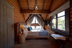 Evritos Villas & Suites with Pool