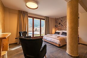 Evritos Villas & Suites with Pool