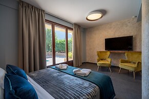 Evritos Villas & Suites with Pool