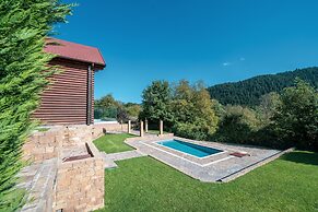 Evritos Villas & Suites with Pool