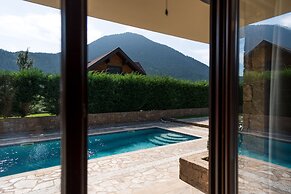 Evritos Villas & Suites with Pool