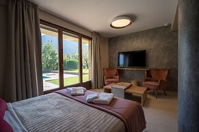 Evritos Villas & Suites with Pool