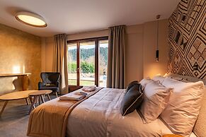 Evritos Villas & Suites with Pool