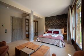 Evritos Villas & Suites with Pool