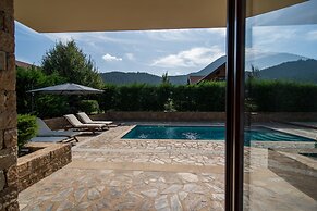 Evritos Villas & Suites with Pool