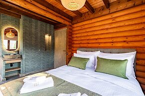 Evritos Villas & Suites with Pool