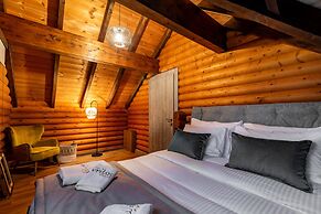 Evritos Villas & Suites with Pool