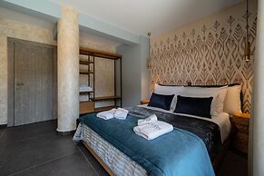 Evritos Villas & Suites with Pool