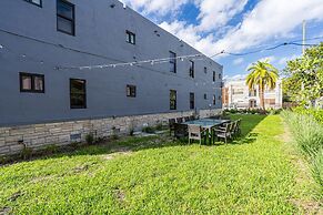 Apartment in Miami Oasis Family