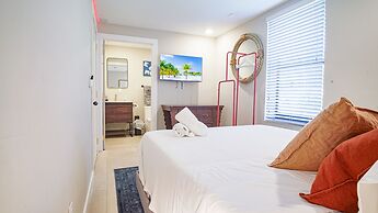 Apartment in Miami Oasis Family