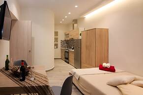 Contemporary Studios Old Port