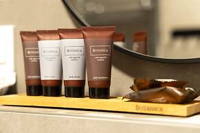 Urban Chic Residences