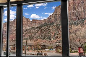 Canyon Casitas at Zion