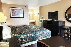 Garden Inn & Suites