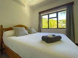Beach View Villa - Beauvallon Villas