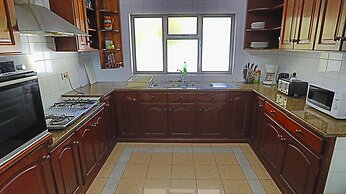 Beach View Villa - Beauvallon Villas