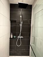 Kuala Lumpur Cozy Studio With Roof Top Garden