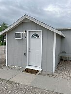 East Side Motel & Cabins