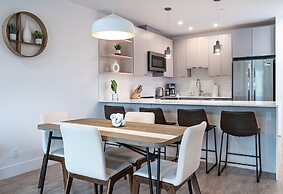 RevelStoked Getaway by Revelstoke Vacation