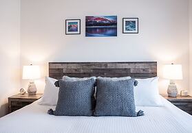 RevelStoked Getaway by Revelstoke Vacation