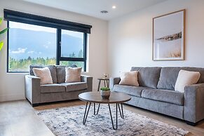 RevelStoked Getaway by Revelstoke Vacation