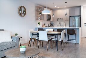 RevelStoked Getaway by Revelstoke Vacation