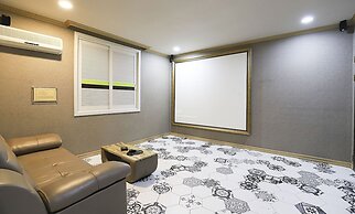 Tiffany Self Check-in Hotel