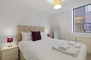 Sevenstays Broadway Residences - Gym and Parking