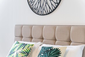 Sevenstays Broadway Residences - Gym and Parking