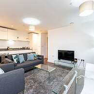 Sevenstays Broadway Residences - Gym and Parking