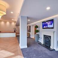 Sevenstays Broadway Residences - Gym and Parking