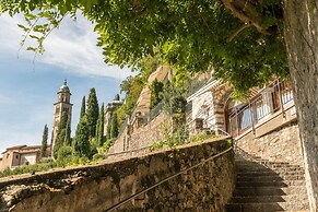 Villa Matilde Lake Front